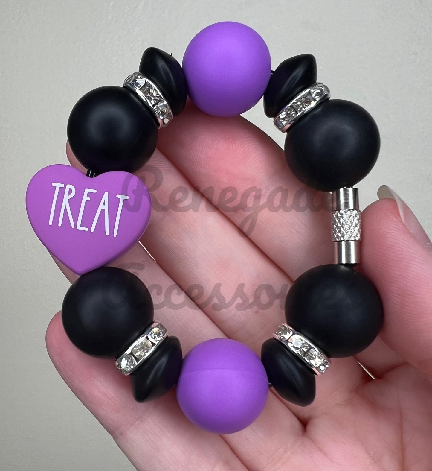 Silicone Charm - Treat Heart