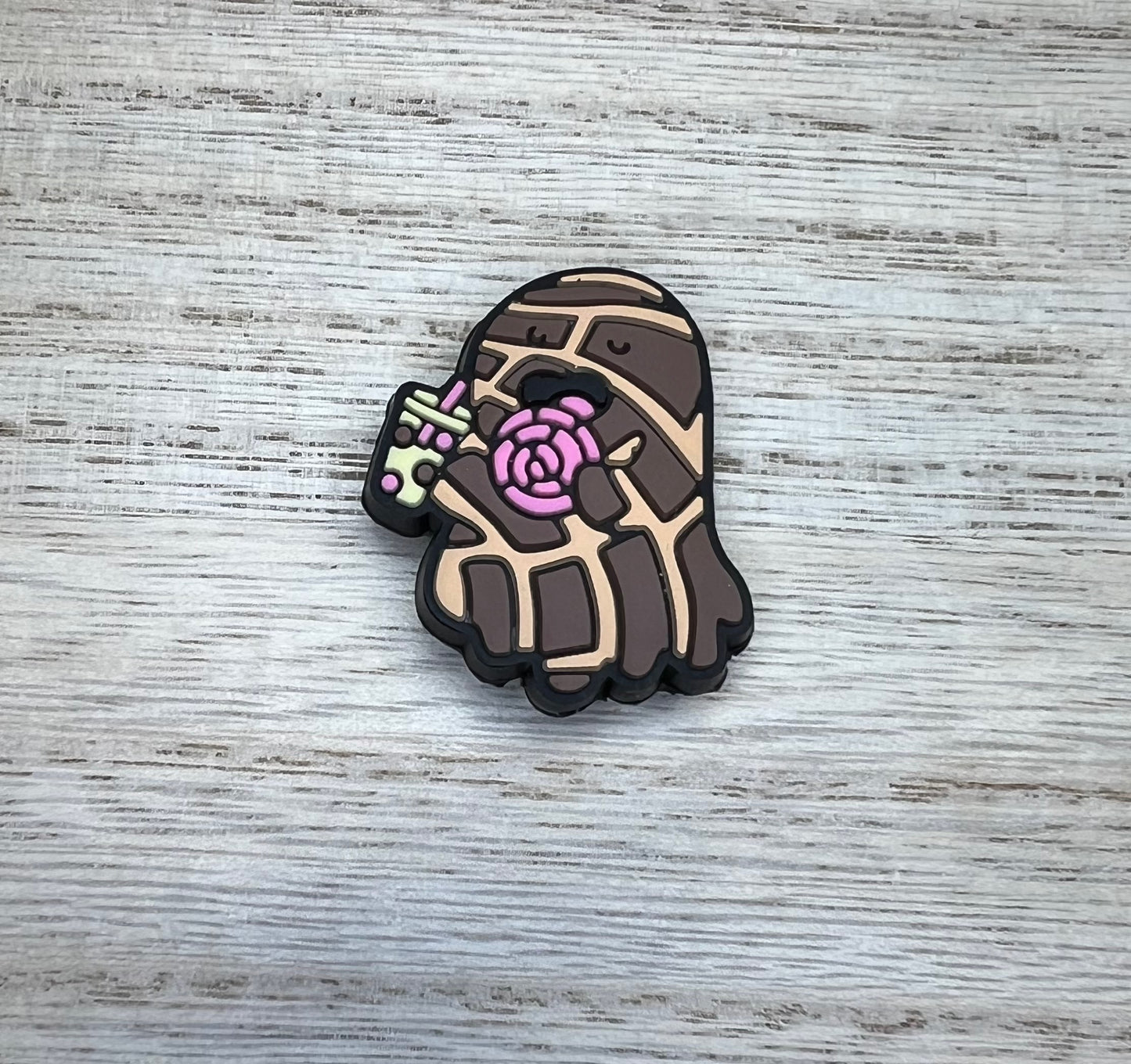 Focal Bead - Concha Ghost