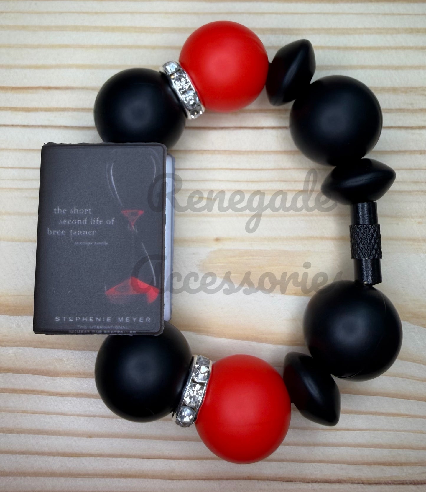 Silicone Charm - Bree Tanner - Books