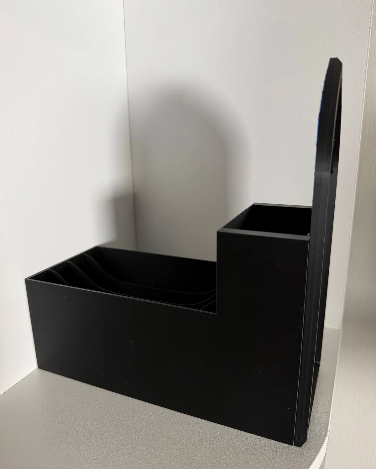 3D Printed Velaris Bookend