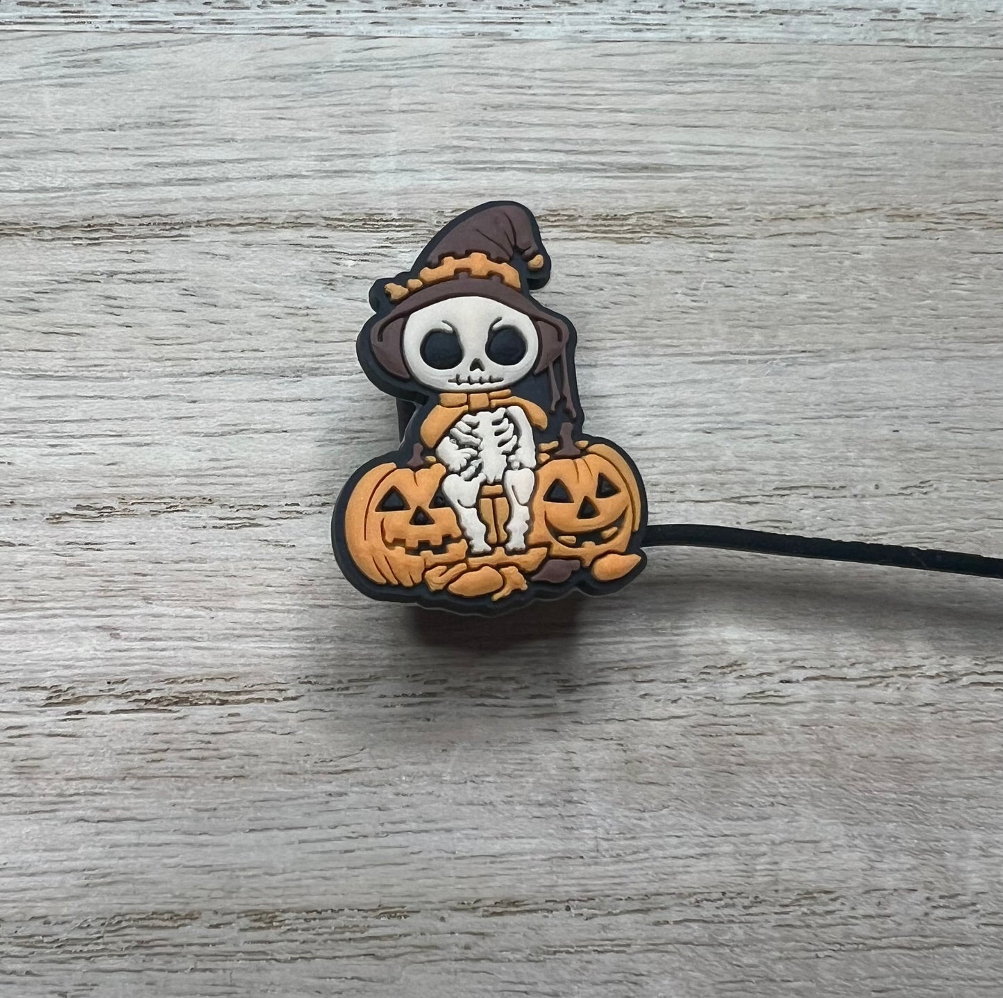 Straw Topper - Scarecrow Pumpkins