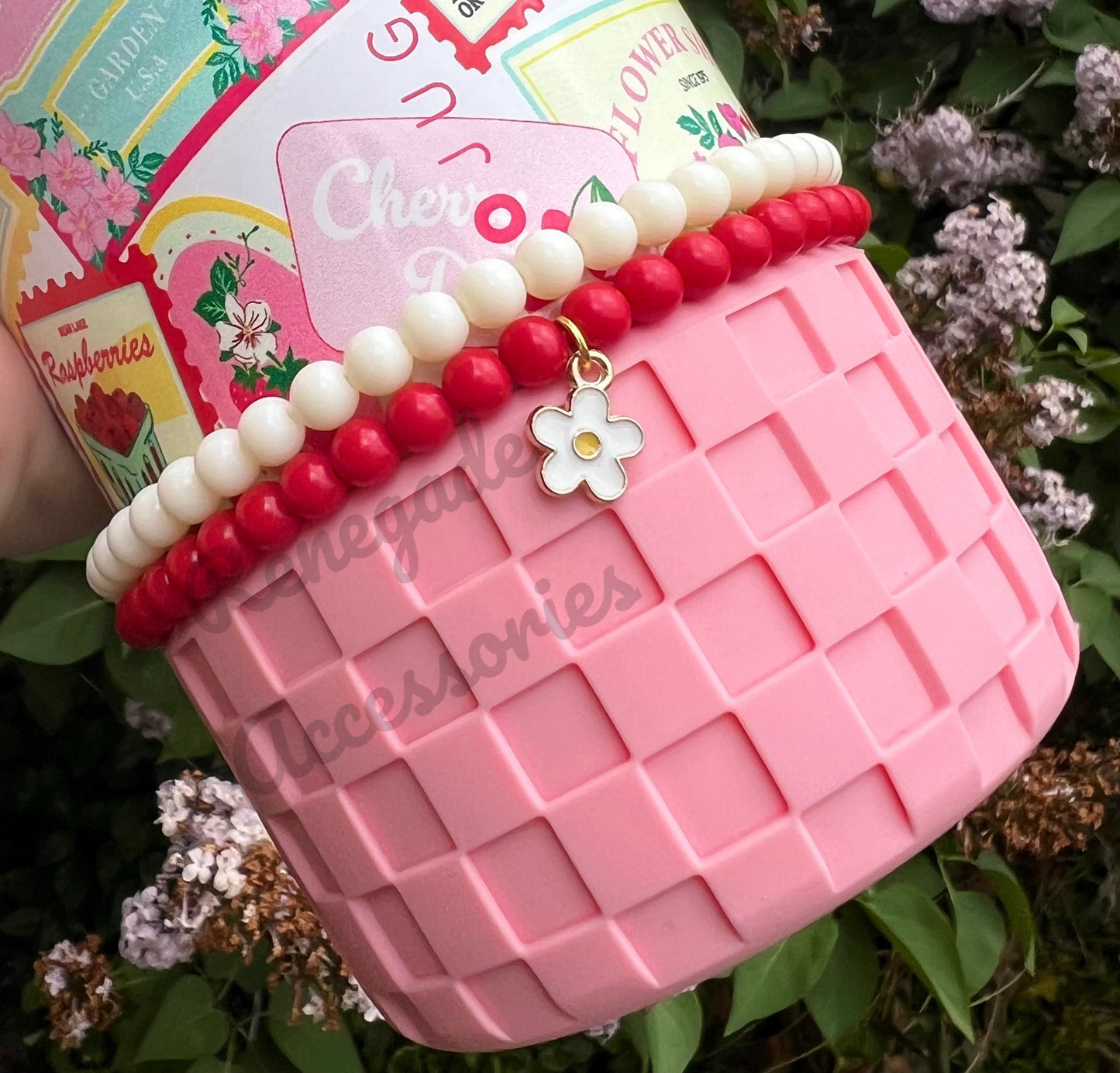 Tumbler Bracelet - Cream Strawberry - Hydrojug