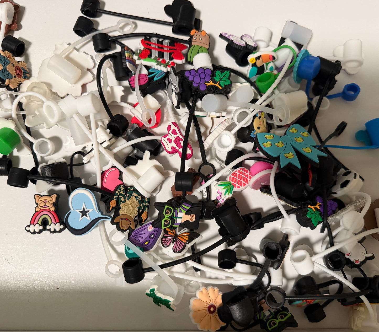 Straw Topper Scoop - Random Bundle! (20 Toppers)