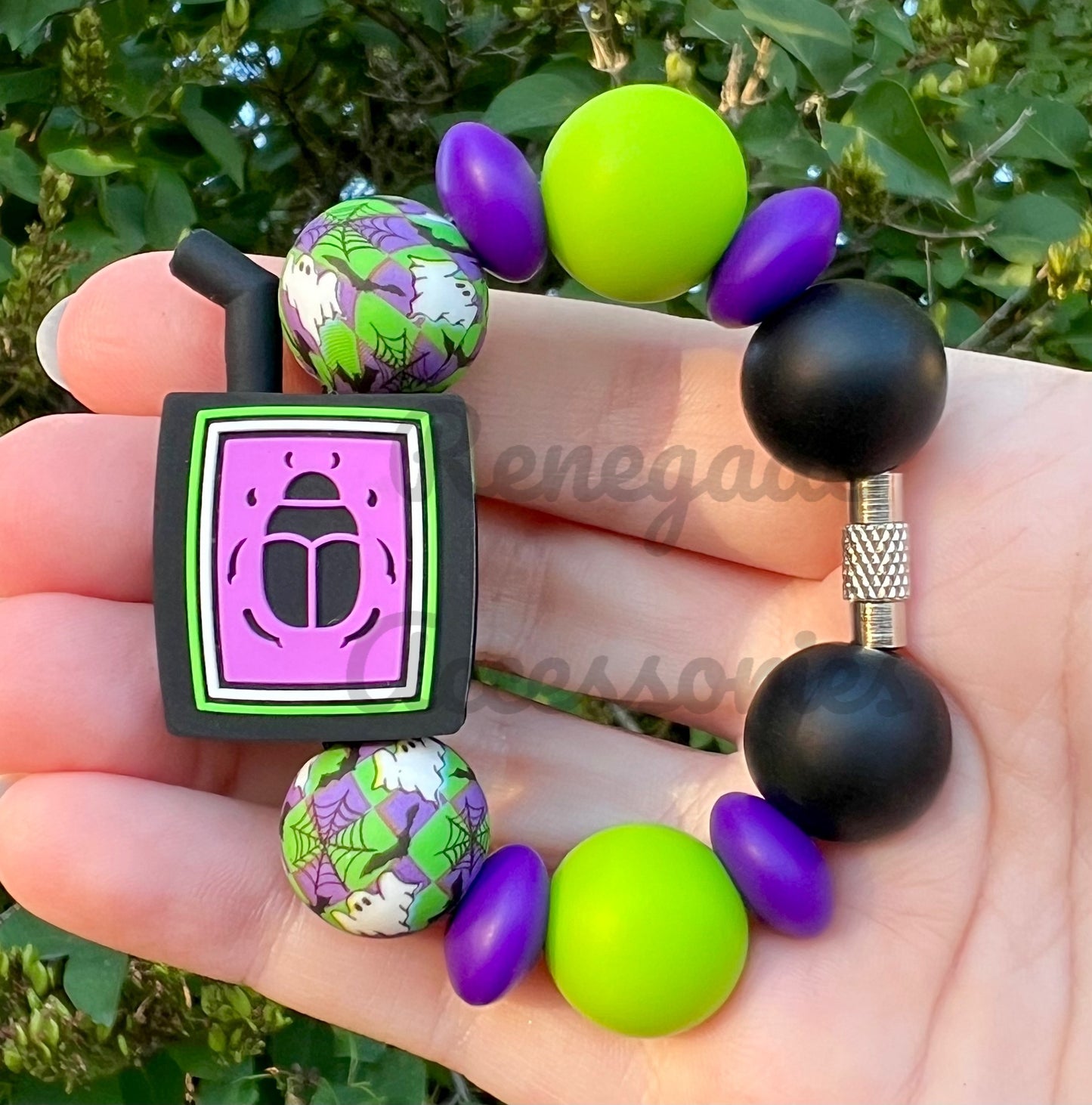Silicone Charm - Beetle Guy Juice