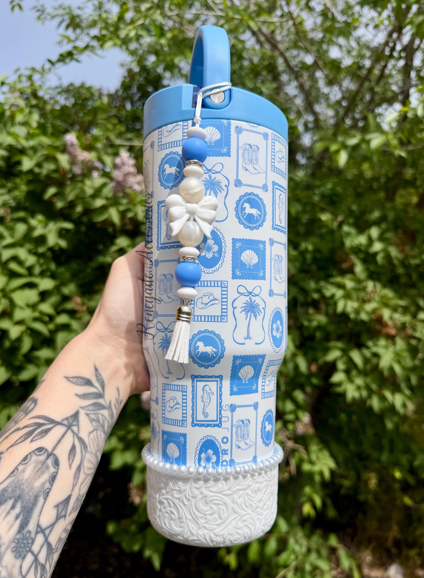 Bracelet Stack - Pearl Coastal Cowgirl - HYDROJUG 32 OZ