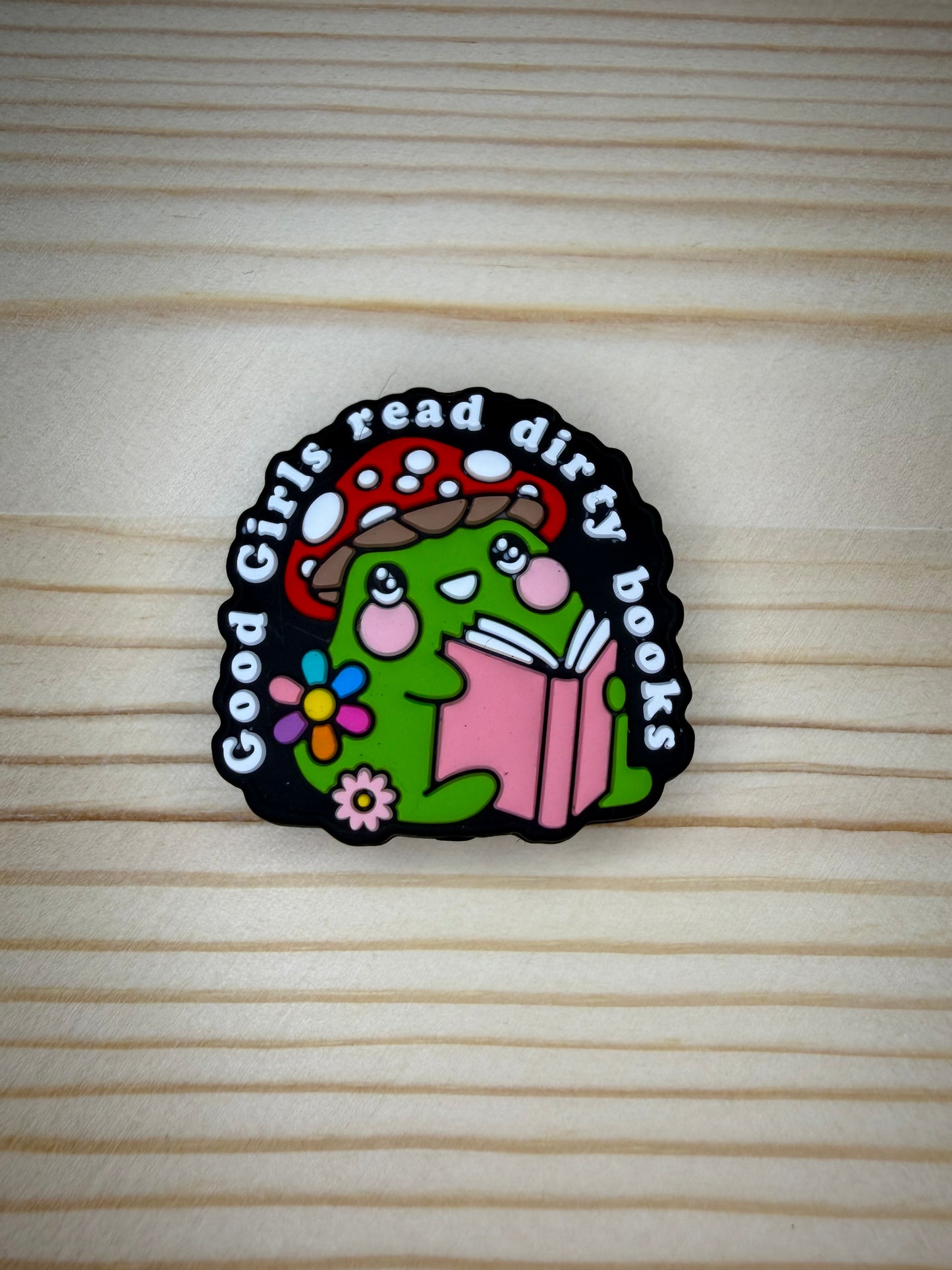 Focal Bead - Good Girls Read Dirty Books Frog