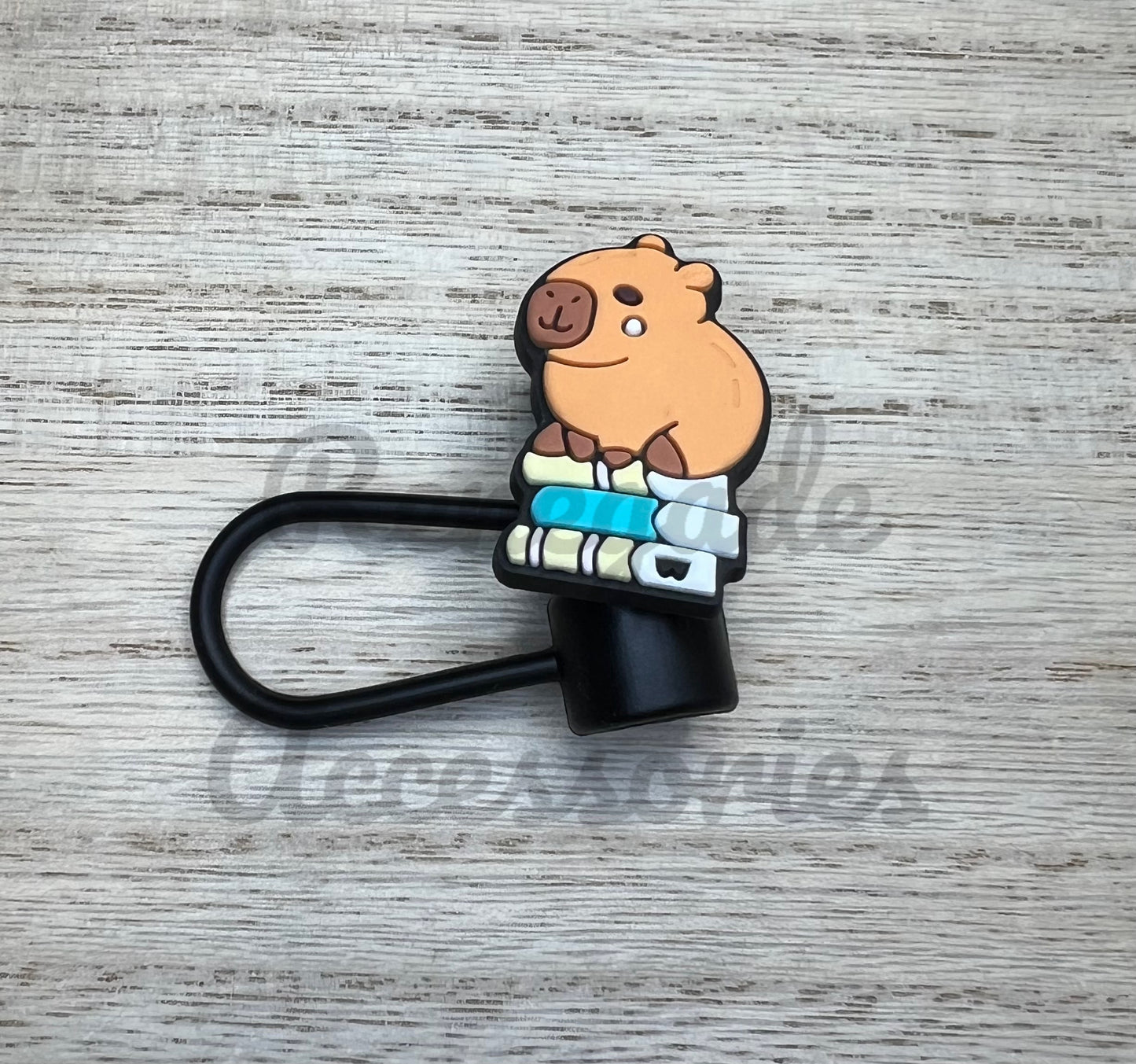 Straw Topper - Capybara Books
