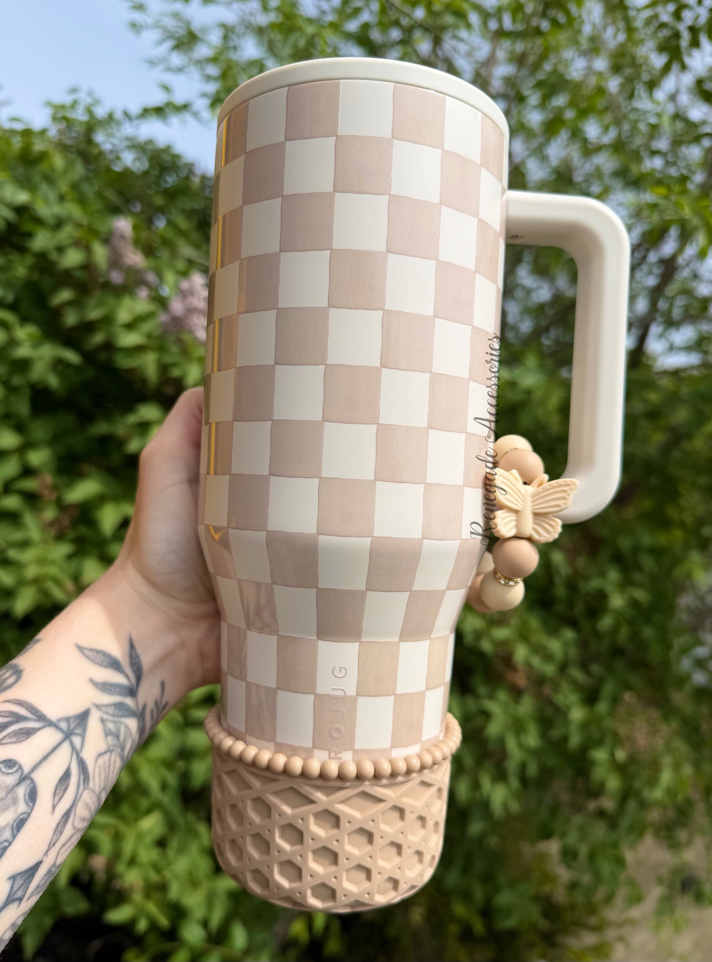Bracelet Stack - Tan Sandstone - HYDROJUG 32 OZ