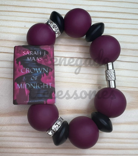 Silicone Charm - Crown Of Midnight - Books