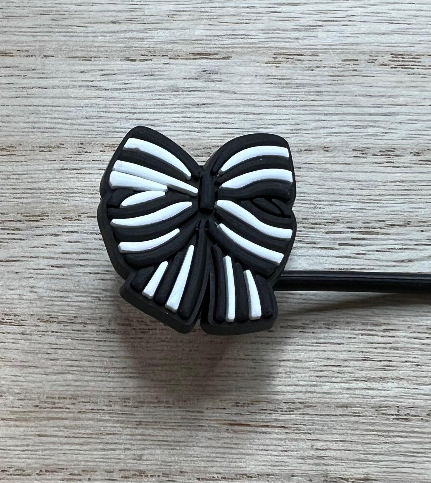 Straw Topper - Black & White Bow