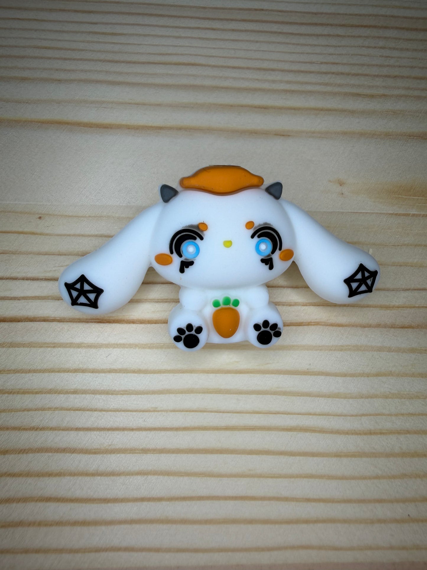 Focal Bead - HK Cinna